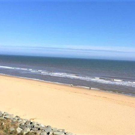 Relaxing Chalet On Popular California Sands Short Stroll To Beach, Nr Norfolk Broads & Great Yarmouth Scratby Extérieur photo