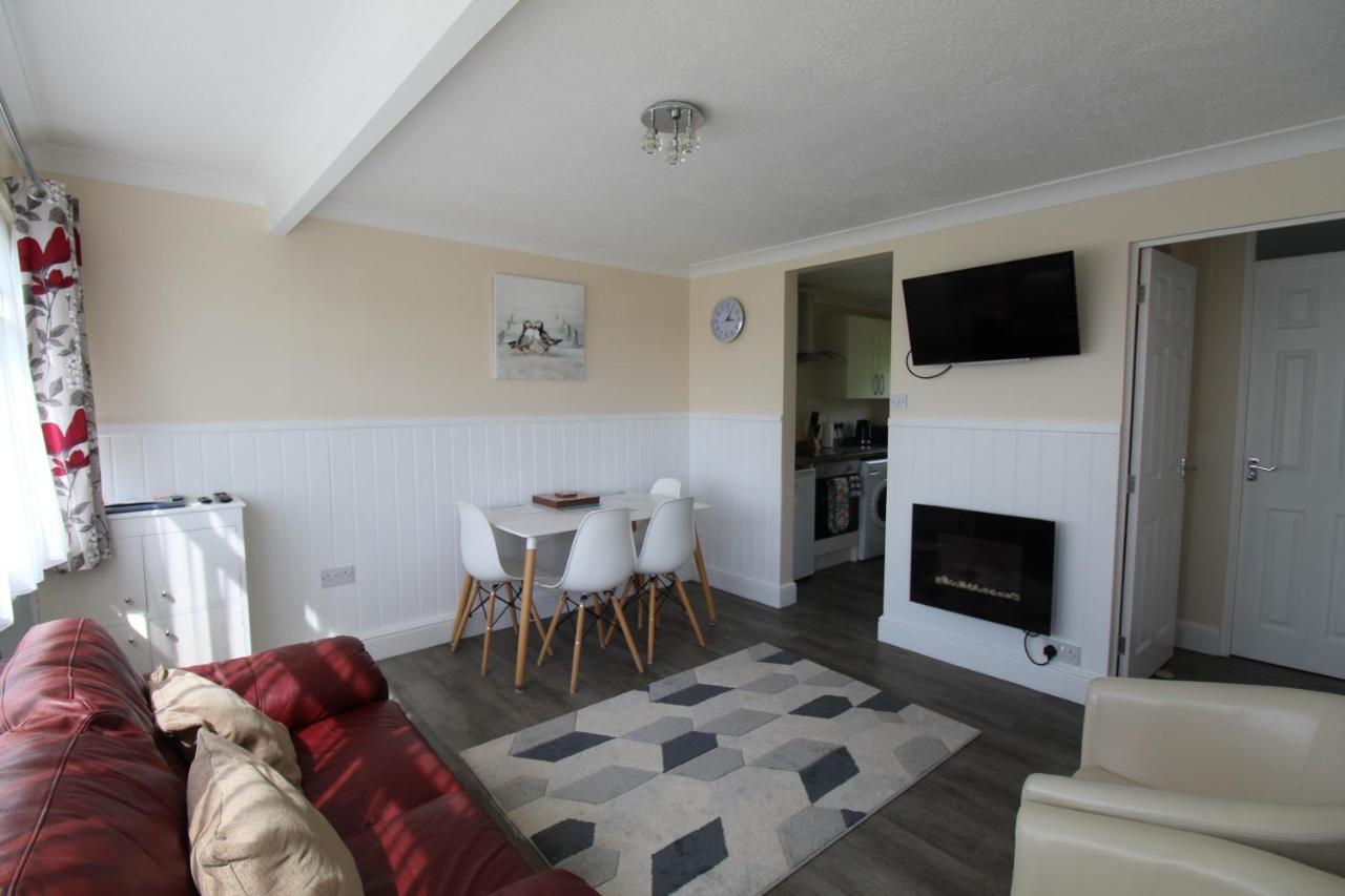 Relaxing Chalet On Popular California Sands Short Stroll To Beach, Nr Norfolk Broads & Great Yarmouth Scratby Extérieur photo